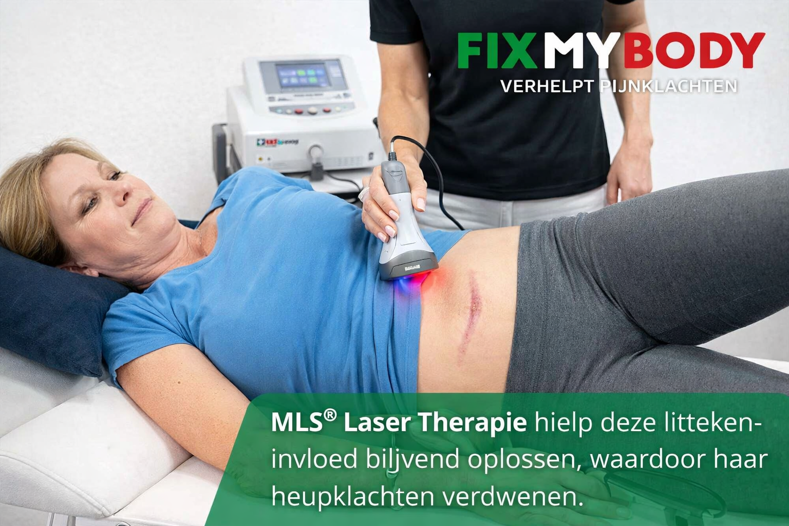 FixmyBody MLS® Laser Therapie bij litteken-invloed – therapeut behandelt keizersnede-litteken, cliënt ligt ontspannen op behandeltafel